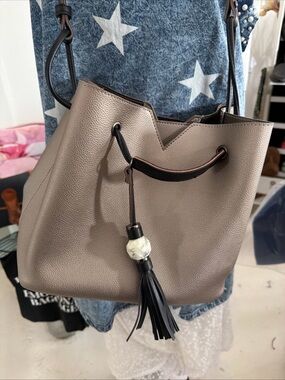 Women's Pewter Pixie Mood Pebbled Bucket Shoulder Bag with Tassel